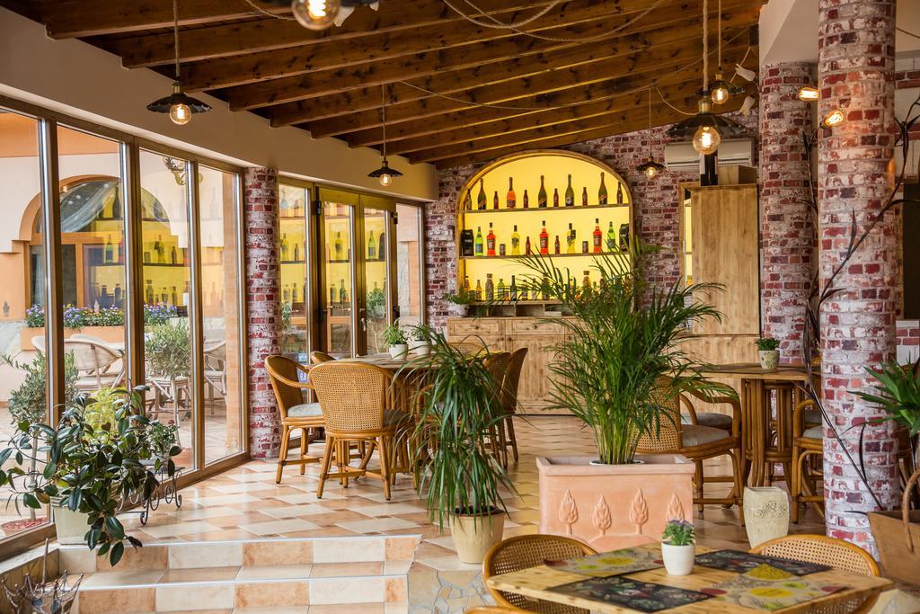 Platan Garden Rooms & Restaurant Hajdúszoboszló Exterior foto